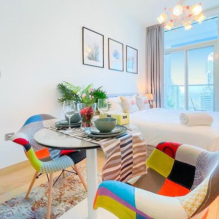 Bnbmehomes - Beautiful Lake View Studio Near Marina - 1504 Дубай Экстерьер фото